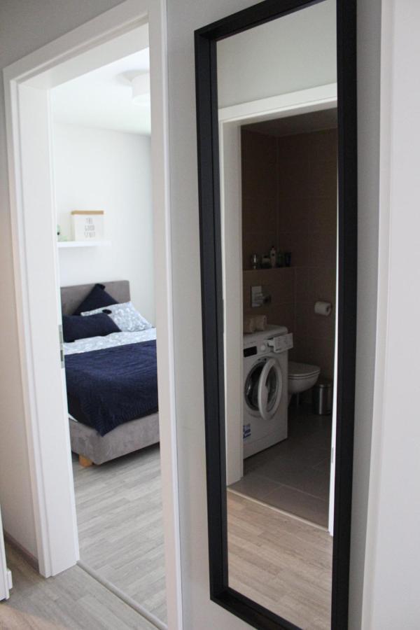 Jezerni Apartman S Terasou A Saunou V Lakepark Residence 多克西 外观 照片