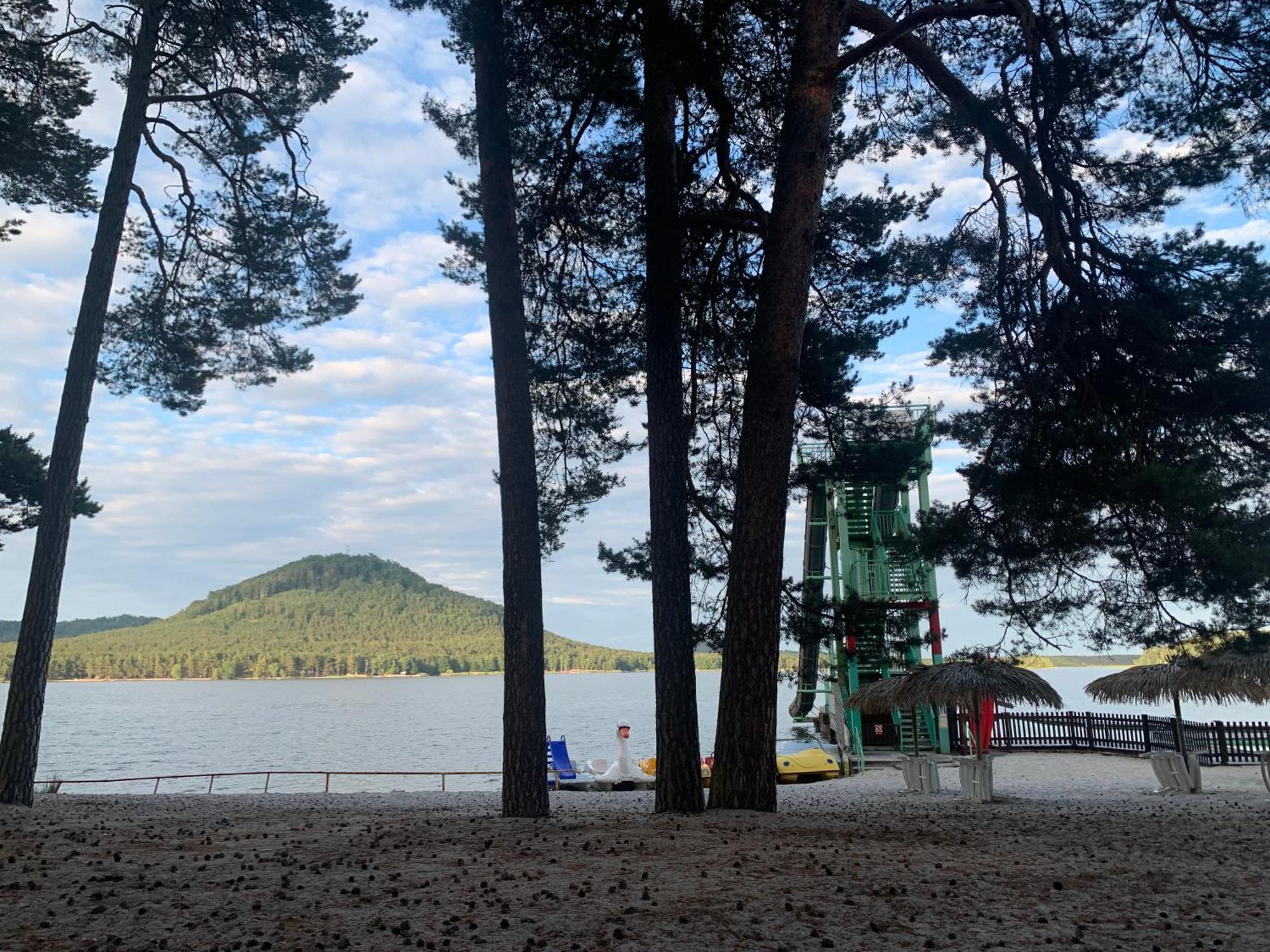 Jezerni Apartman S Terasou A Saunou V Lakepark Residence 多克西 外观 照片